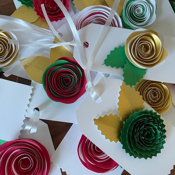 14 handcrafted gift tags - Picture 3 of 3